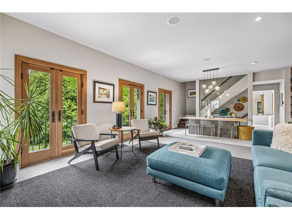 747 Kenwood Parkway Minneapolis MN 55403 7106175 image12