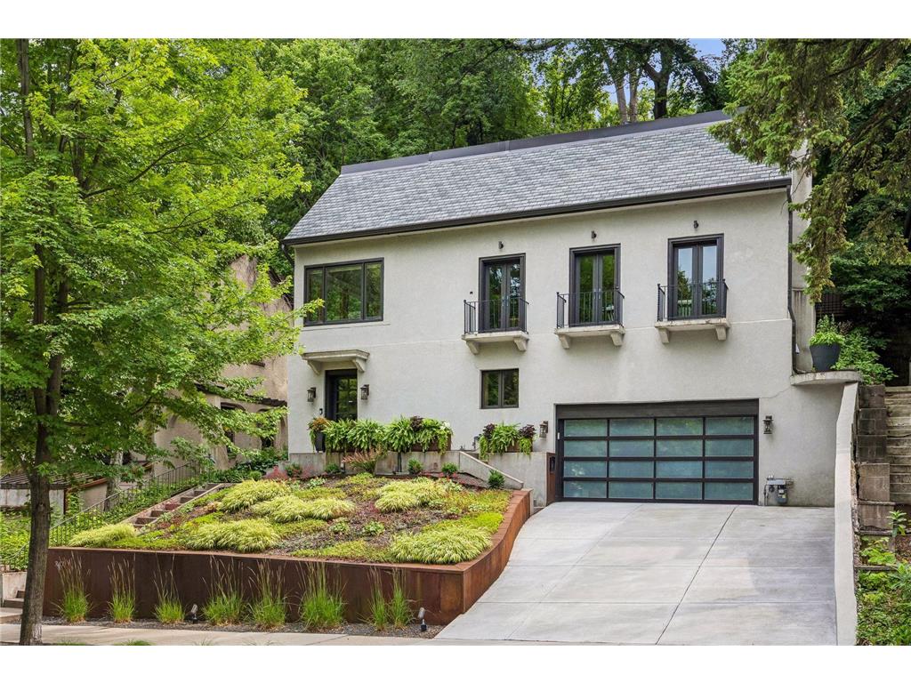 747 Kenwood Parkway Minneapolis MN 55403 7106175 image2