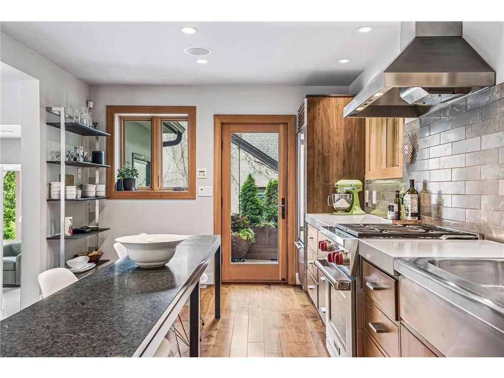 747 Kenwood Parkway Minneapolis MN 55403 7106175 image22