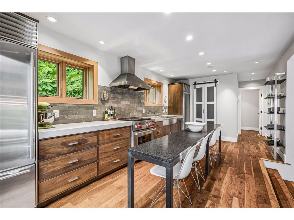 747 Kenwood Parkway Minneapolis MN 55403 7106175 image24