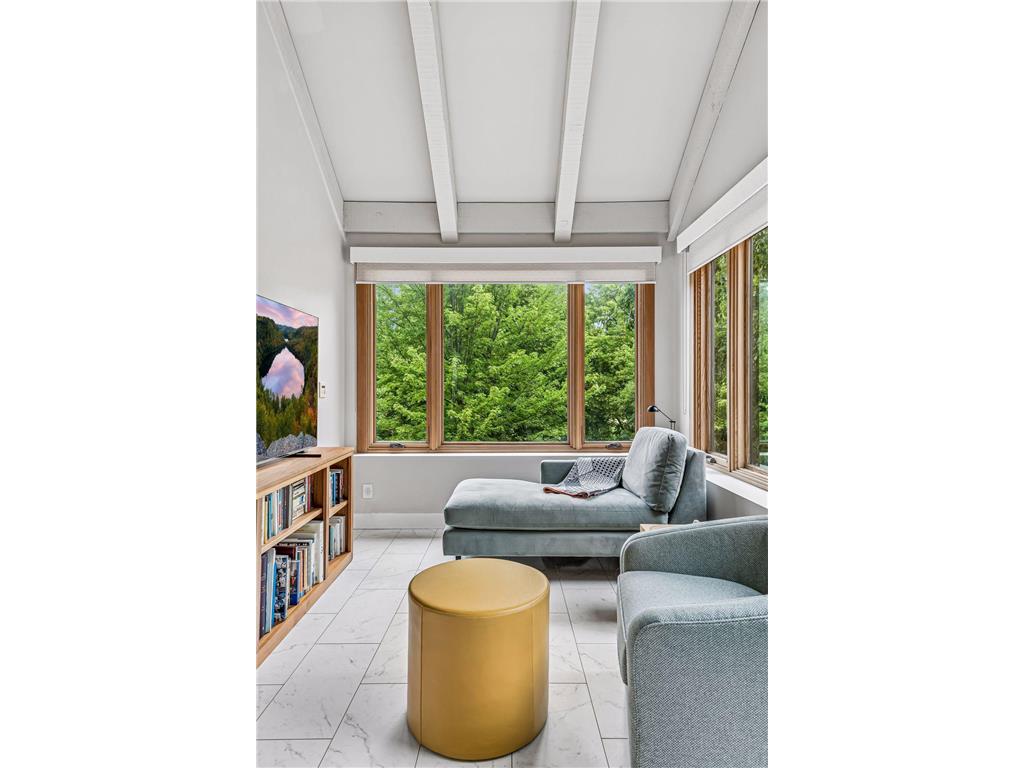 747 Kenwood Parkway Minneapolis MN 55403 7106175 image32