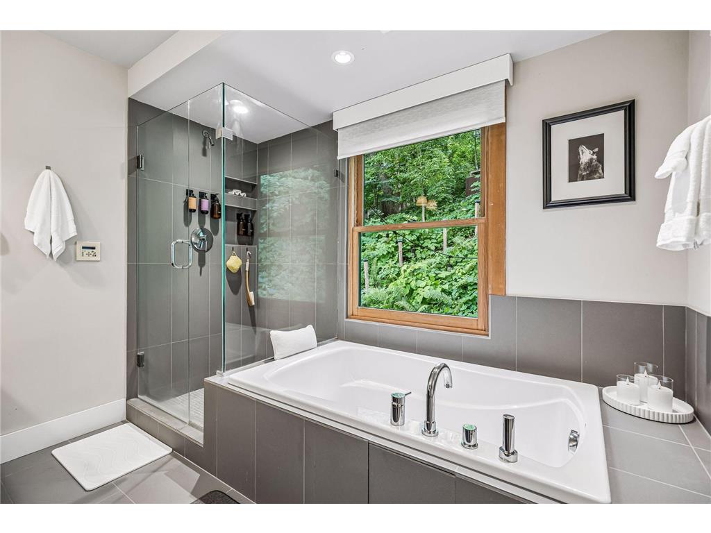 747 Kenwood Parkway Minneapolis MN 55403 7106175 image42