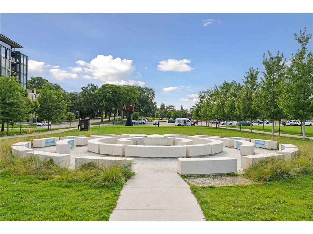 747 Kenwood Parkway Minneapolis MN 55403 7106175 image75