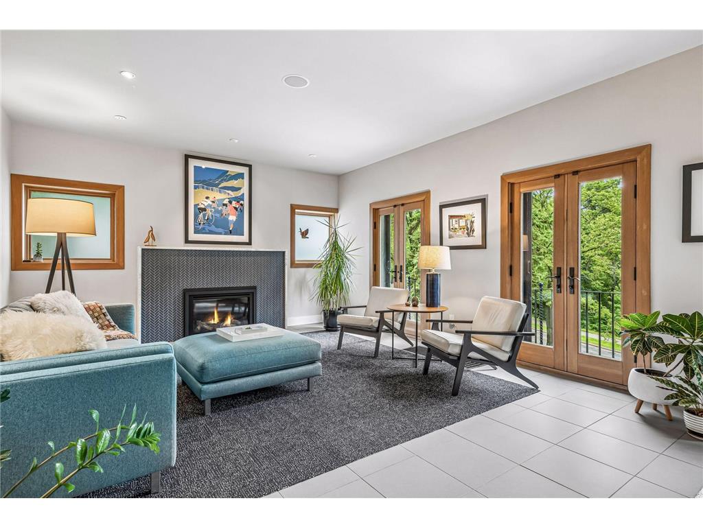 747 Kenwood Parkway Minneapolis MN 55403 7106175 image8