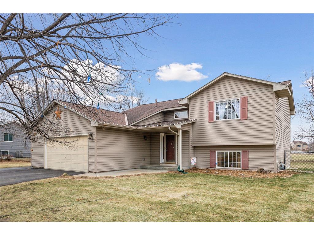 747 Kirche Hill Drive Carver MN 55315 6638545 image1