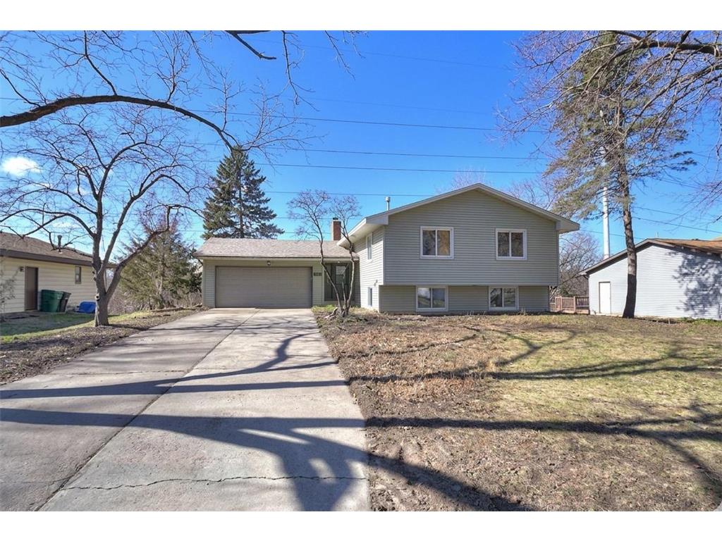 747 Terrace Drive Roseville MN 55113 7054351 image1