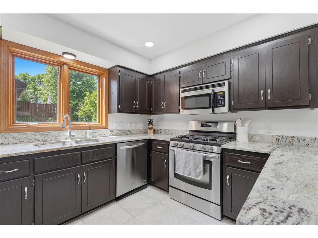7470 Atherton Way Eden Prairie MN 55346 7084758 image6