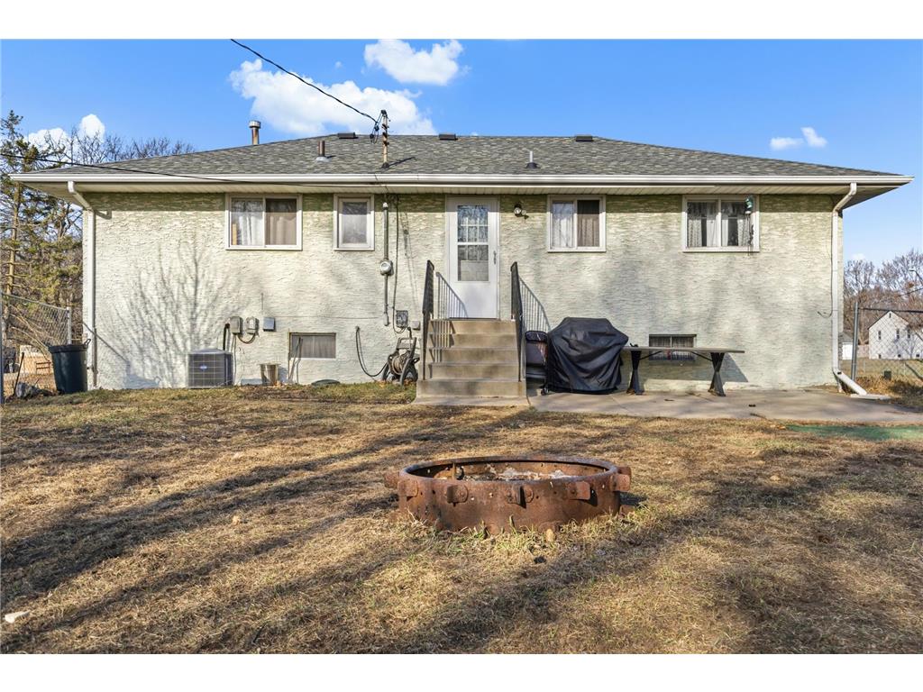 7471 Van Buren Street NE Fridley MN 55432 7030187 image3