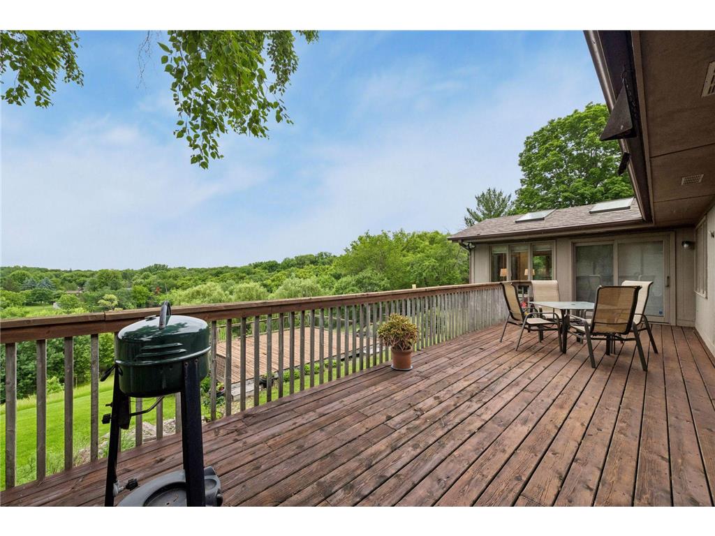 7474 Saratoga Drive Chanhassen MN 55317 7092589 image29