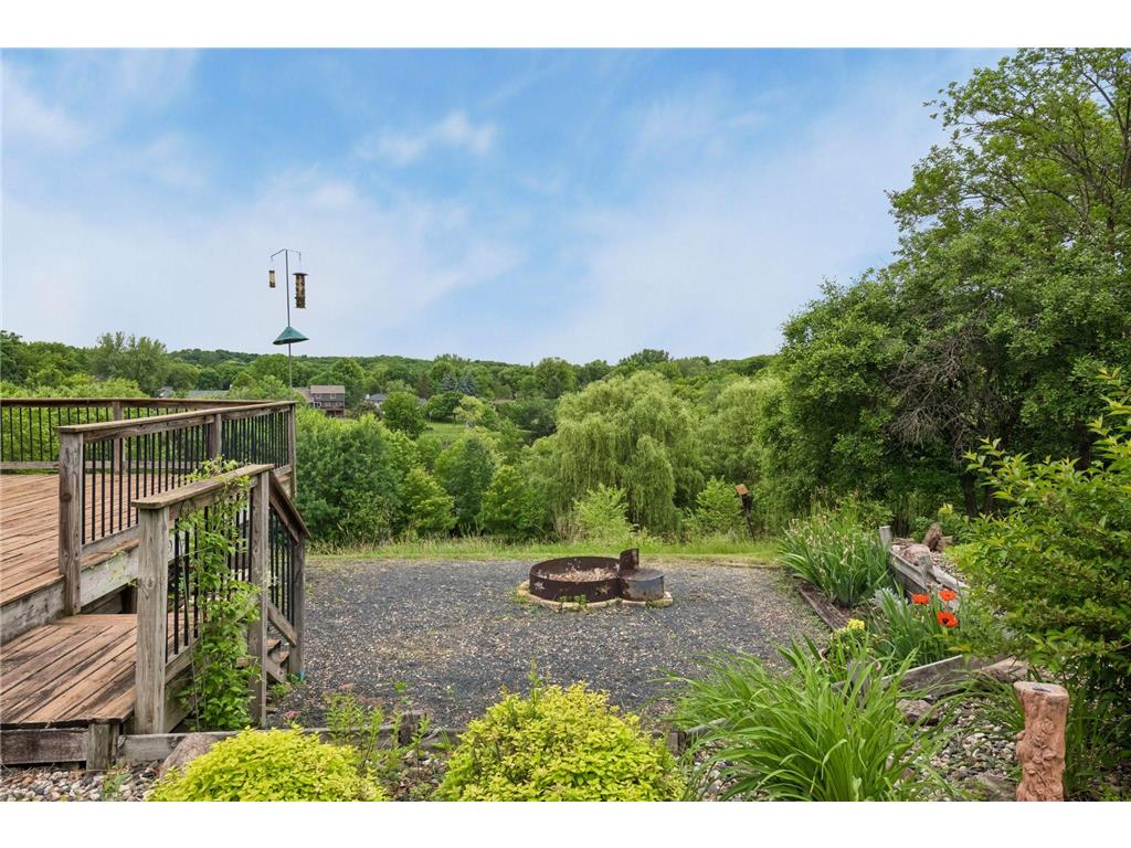 7474 Saratoga Drive Chanhassen MN 55317 7092589 image30