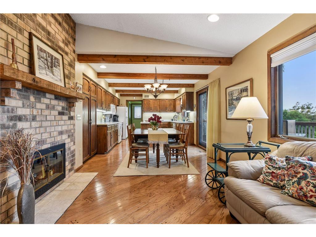 7474 Saratoga Drive Chanhassen MN 55317 7092589 image7
