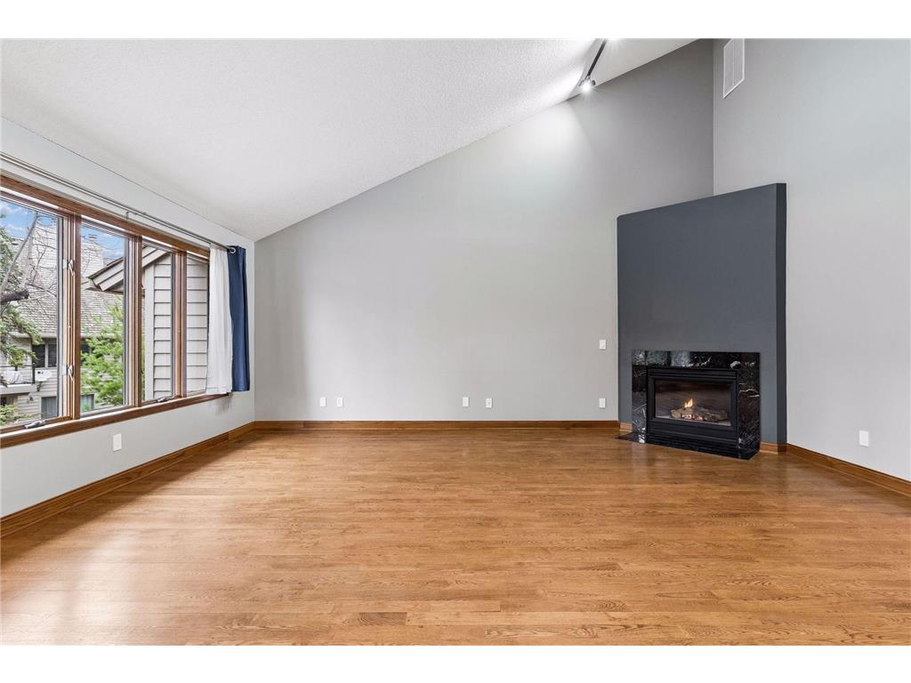 7476 Cahill Road Edina MN 55439 7031096 image17