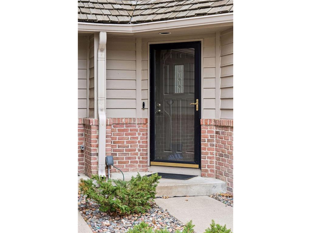 7476 Cahill Road Edina MN 55439 7031096 image2