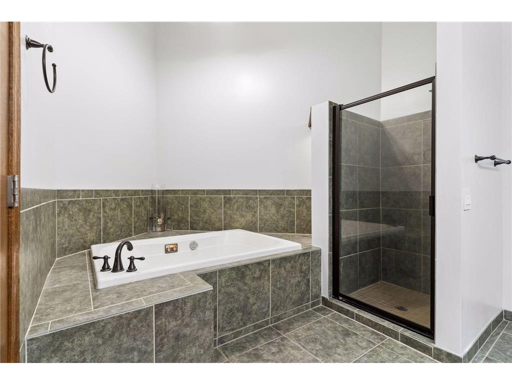 7476 Cahill Road Edina MN 55439 7031096 image29