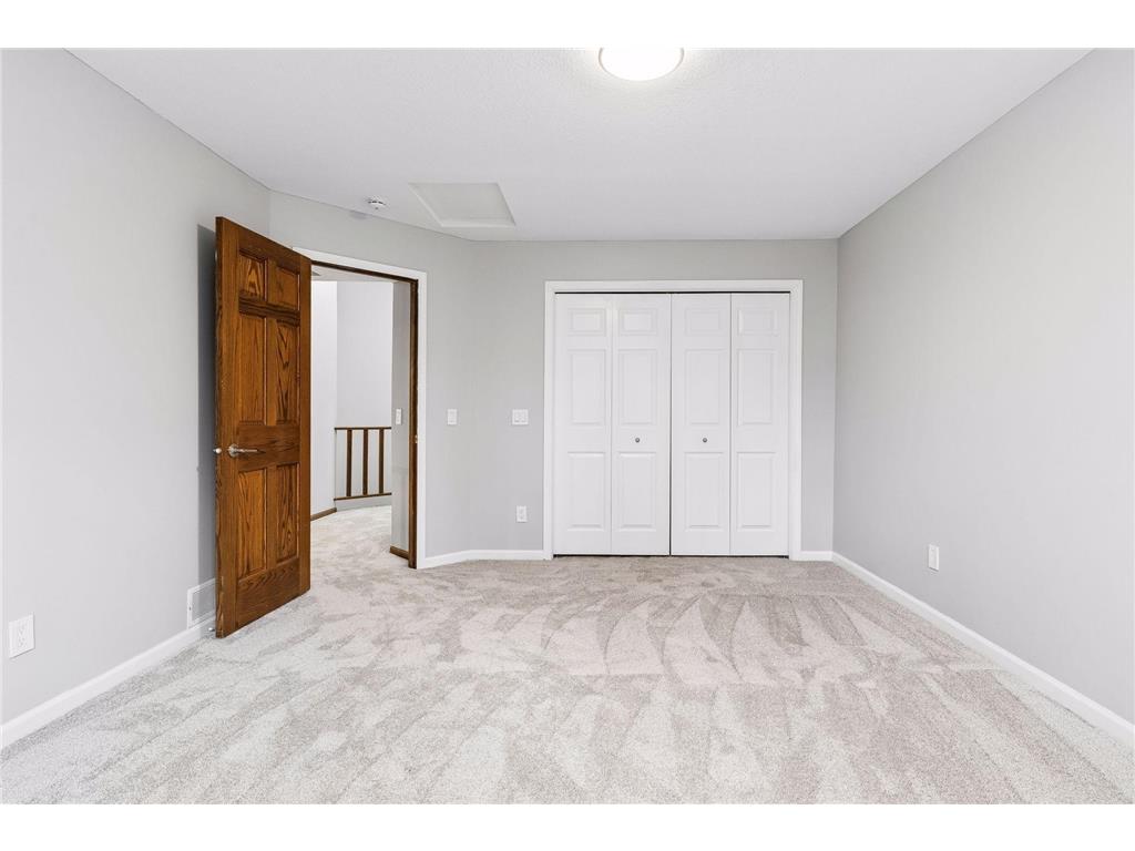 7476 Cahill Road Edina MN 55439 7031096 image30