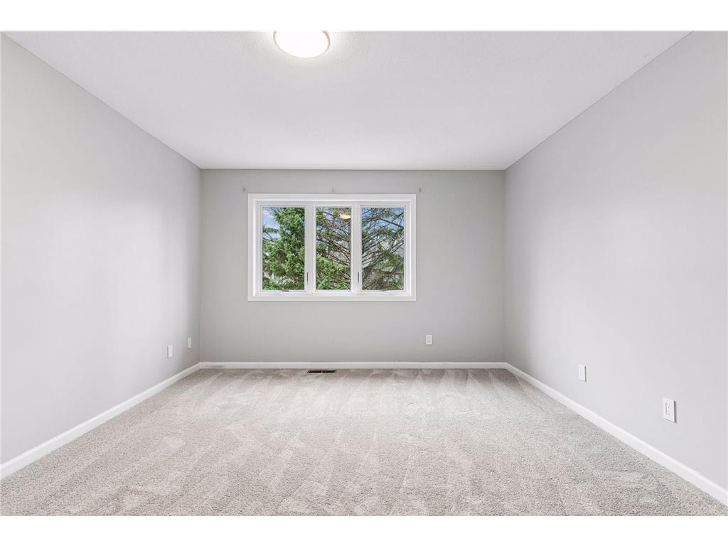 7476 Cahill Road Edina MN 55439 7031096 image31