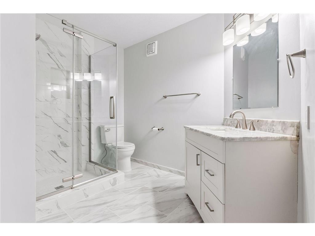 7476 Cahill Road Edina MN 55439 7031096 image32