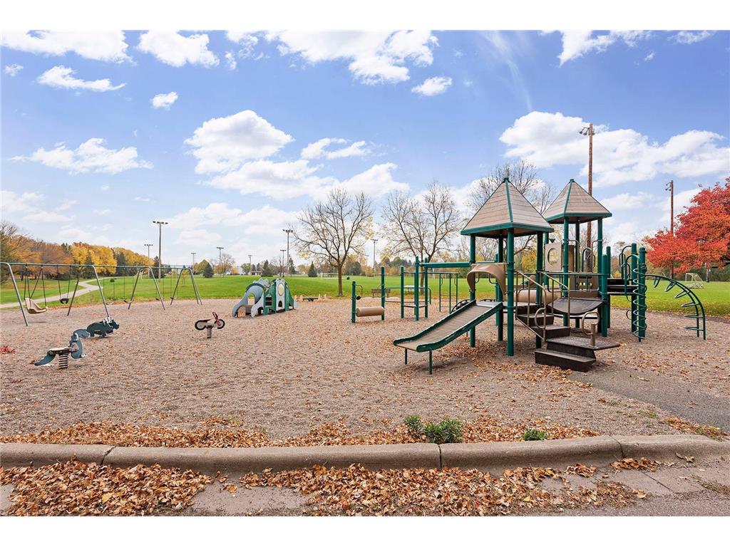 7476 Cahill Road Edina MN 55439 7031096 image49