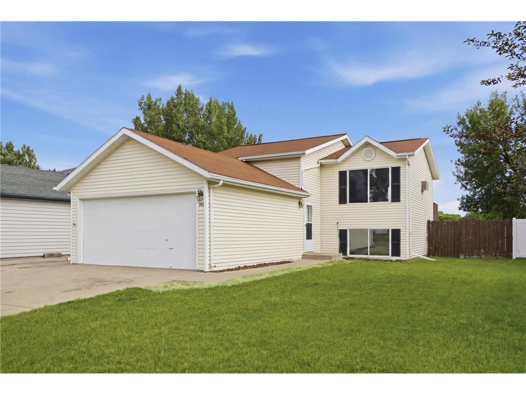 748 14th Avenue W West Fargo ND 58078 7091484 image1