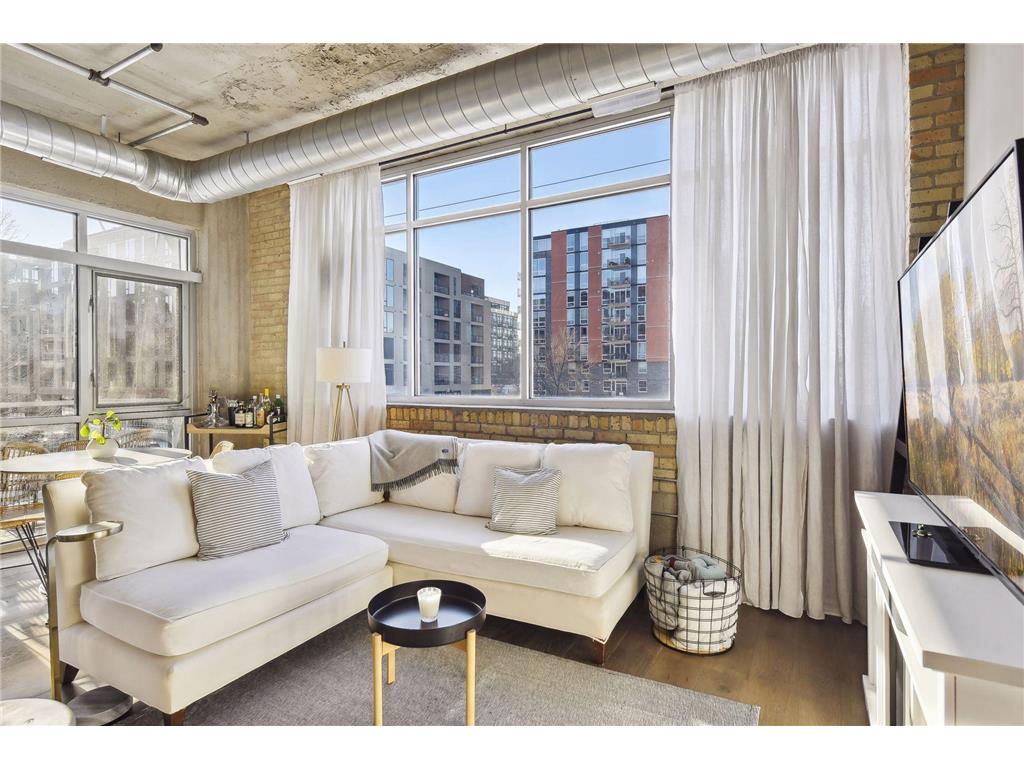 748 3rd Street N #200 Minneapolis MN 55401 6400107 image1