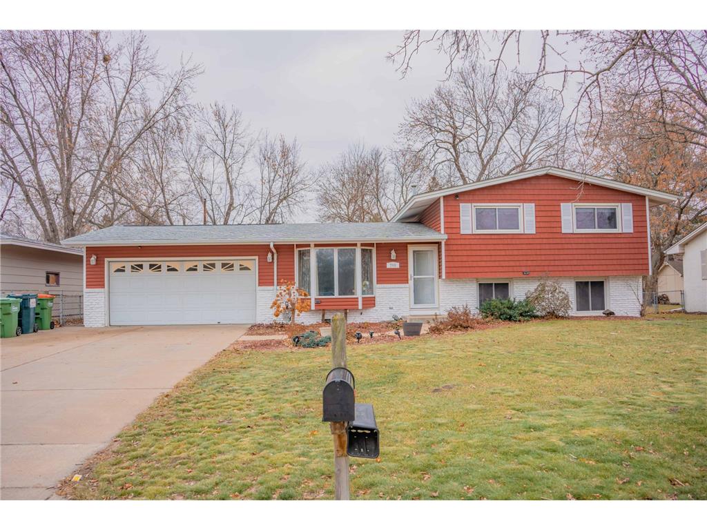 748 82nd Avenue NE Spring Lake Park MN 55432 6470258 image1