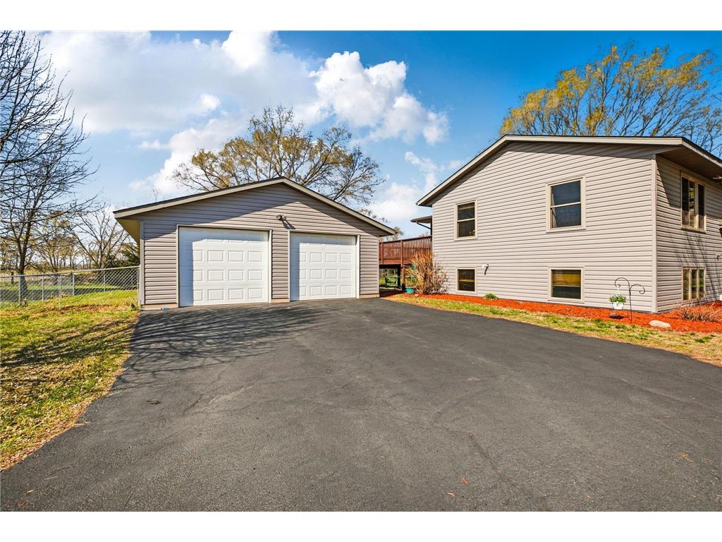 7481 State Street Clear Lake MN 55319 7060647 image9