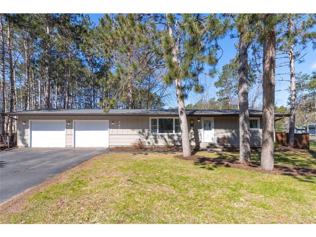 749 10th Street N North Hudson WI 54016 6348555 image1