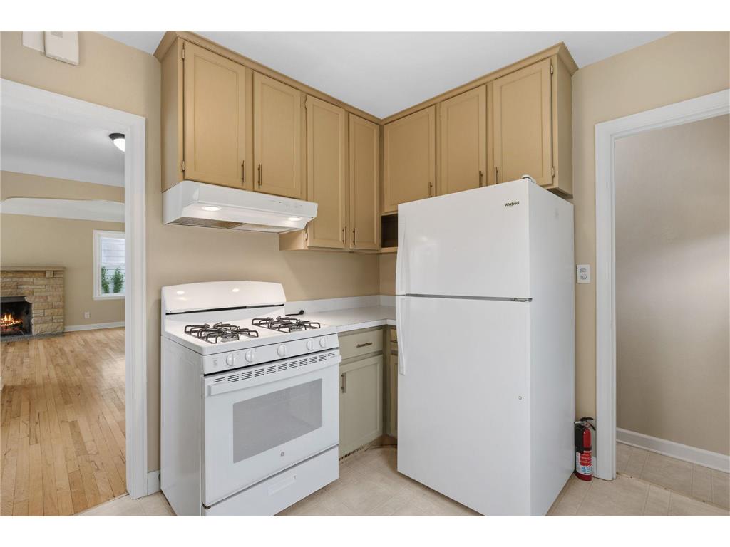 749 Cottage Avenue W Saint Paul MN 55117 7008756 image11