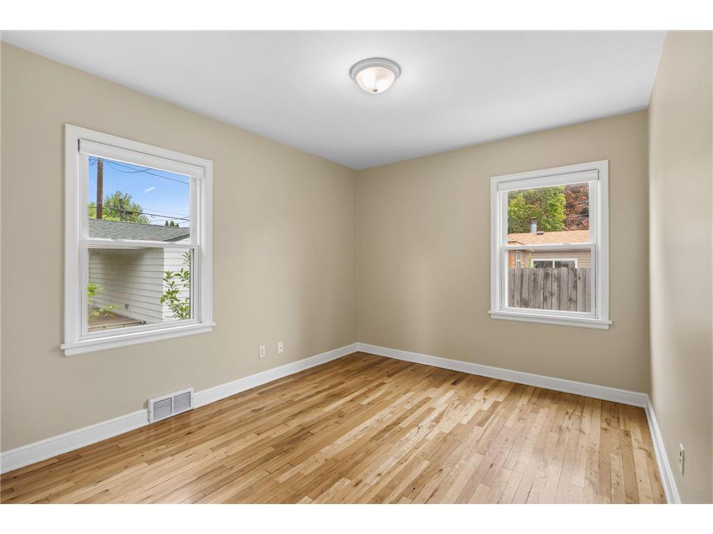 749 Cottage Avenue W Saint Paul MN 55117 7008756 image14
