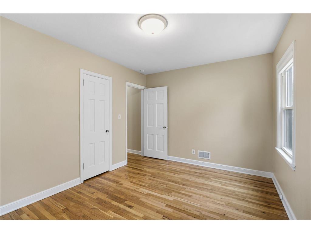 749 Cottage Avenue W Saint Paul MN 55117 7008756 image16