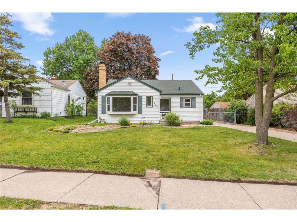749 Cottage Avenue W Saint Paul MN 55117 7008756 image2