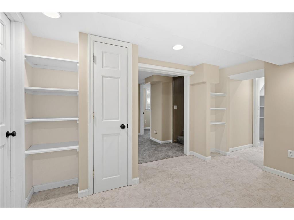 749 Cottage Avenue W Saint Paul MN 55117 7008756 image26