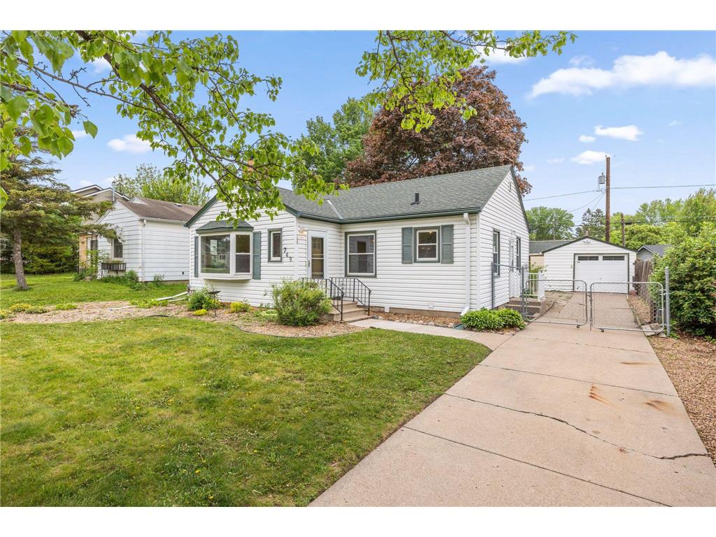 749 Cottage Avenue W Saint Paul MN 55117 7008756 image3