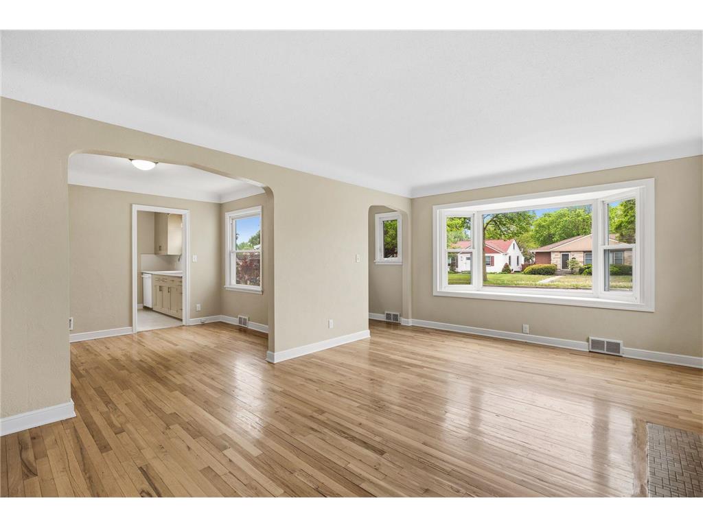 749 Cottage Avenue W Saint Paul MN 55117 7008756 image8