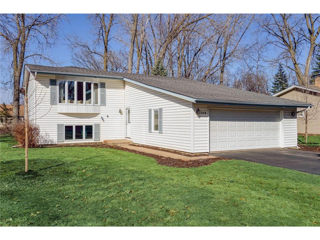 749 Hiawatha Avenue Vadnais Heights MN 55127 6686236 image1