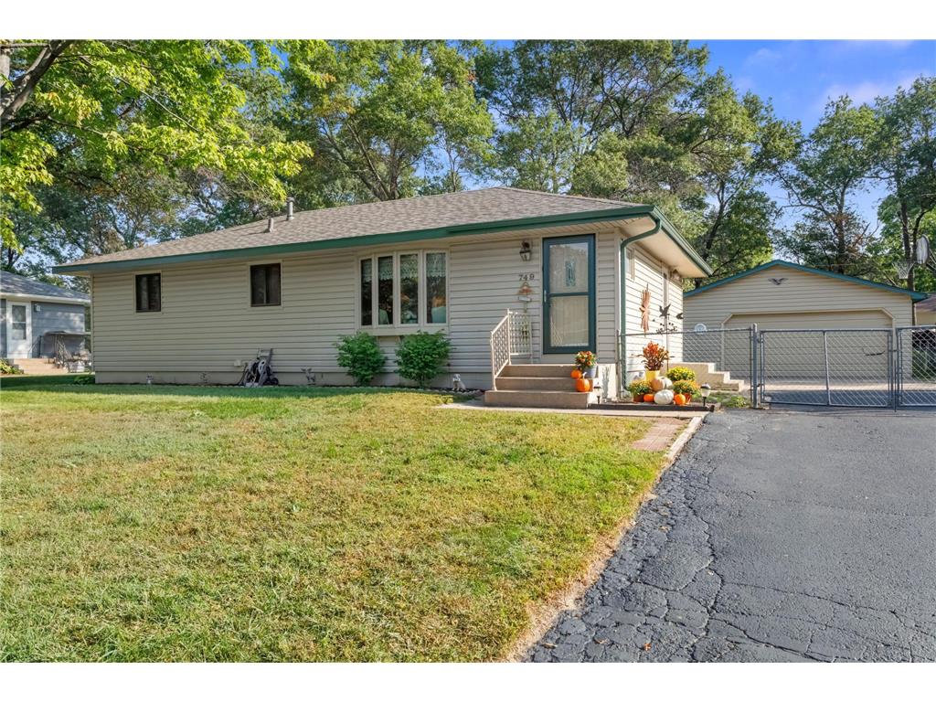 749 Oak Ridge Trail NE, Blaine, MN, 55434 MLS 6248144 Edina Realty