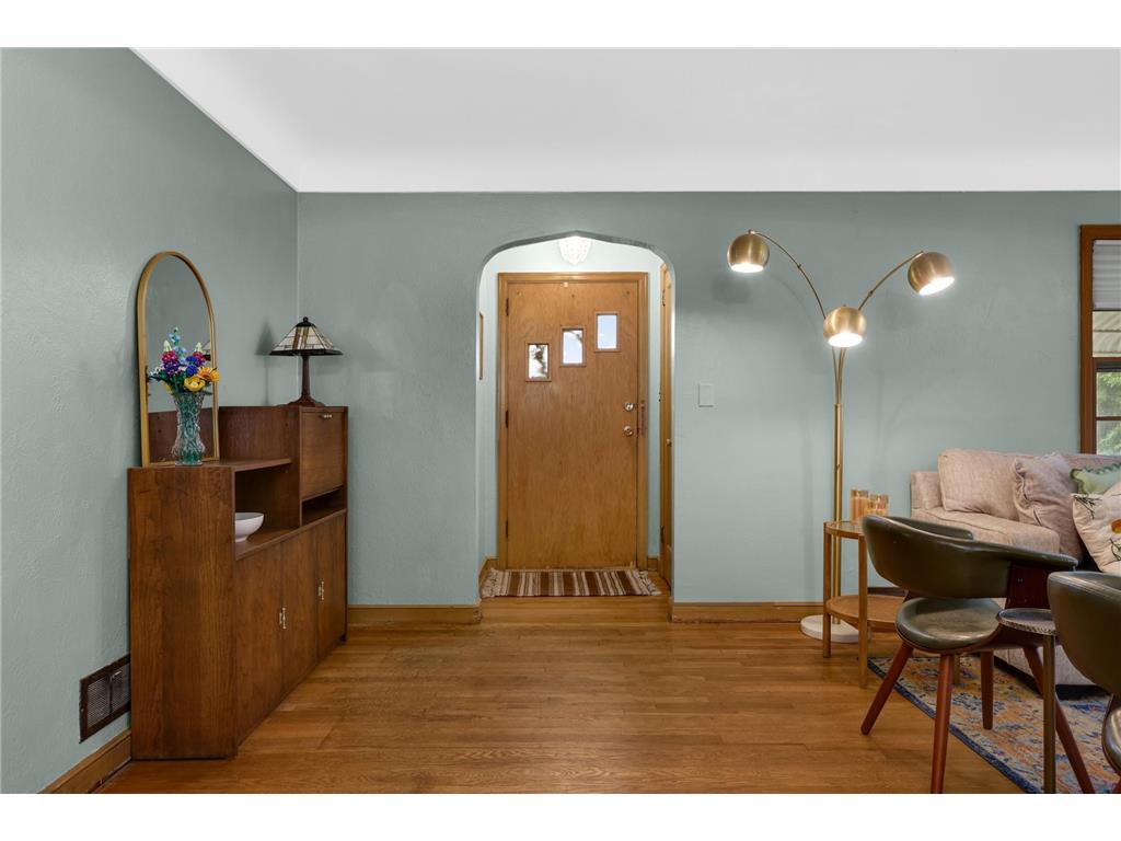 749 Parkview Avenue Saint Paul MN 55117 7039076 image7