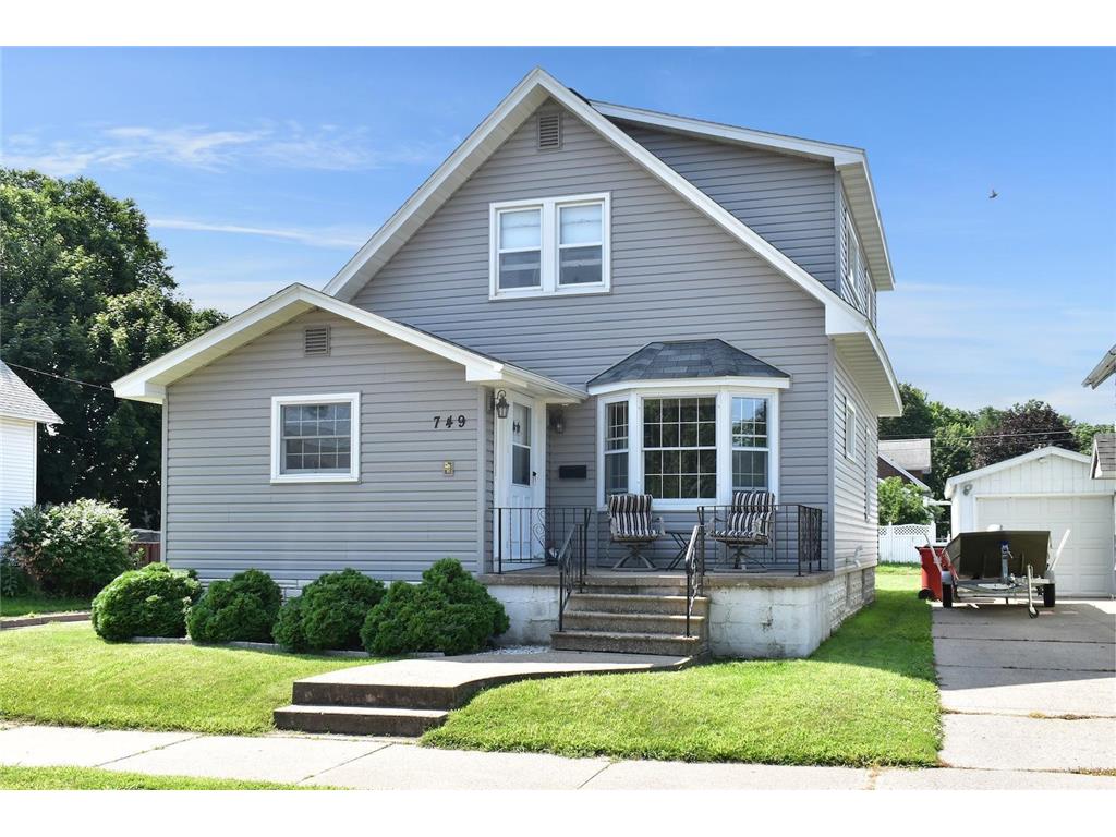 749 W 4th Street Winona MN 55987 6565495 image1