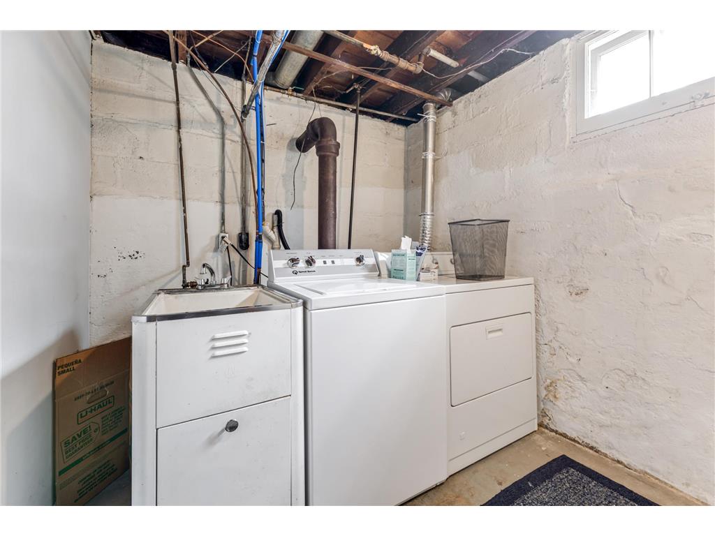 749 W 4th Street Winona MN 55987 6776983 image15