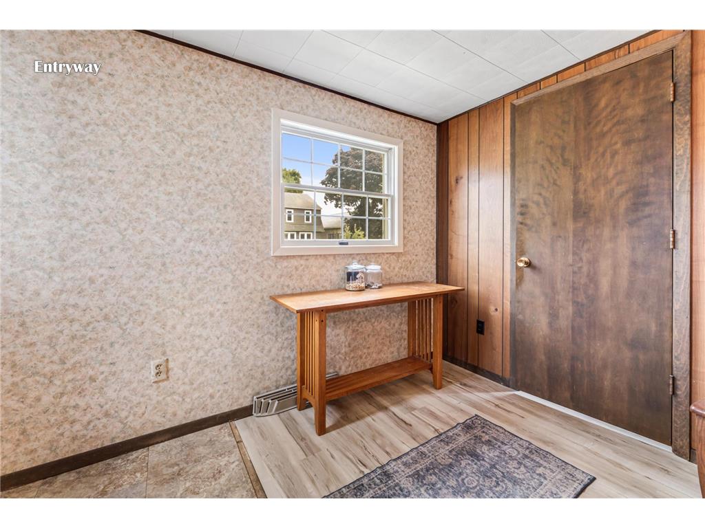 749 W 4th Street Winona MN 55987 6776983 image16