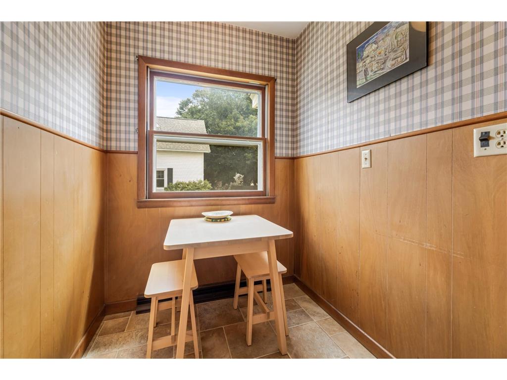 749 W 4th Street Winona MN 55987 6776983 image8