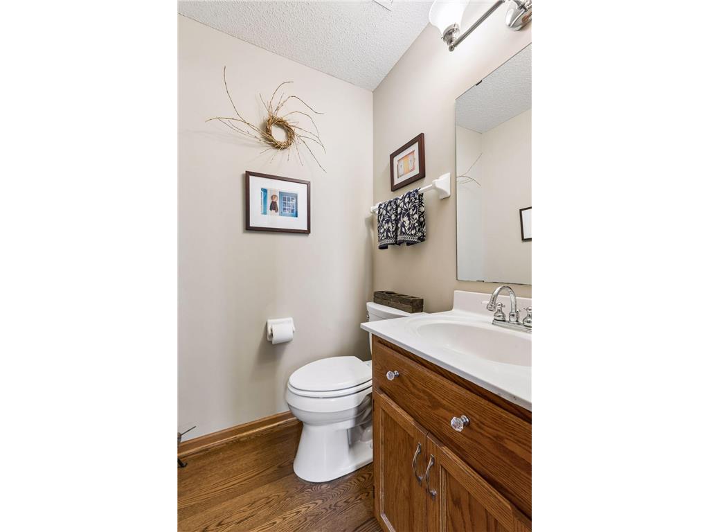 7492 Bent Bow Trail Chanhassen MN 55317 7046958 image16