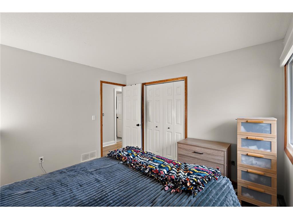 7493 Berkshire Way Maple Grove MN 55311 7003782 image21