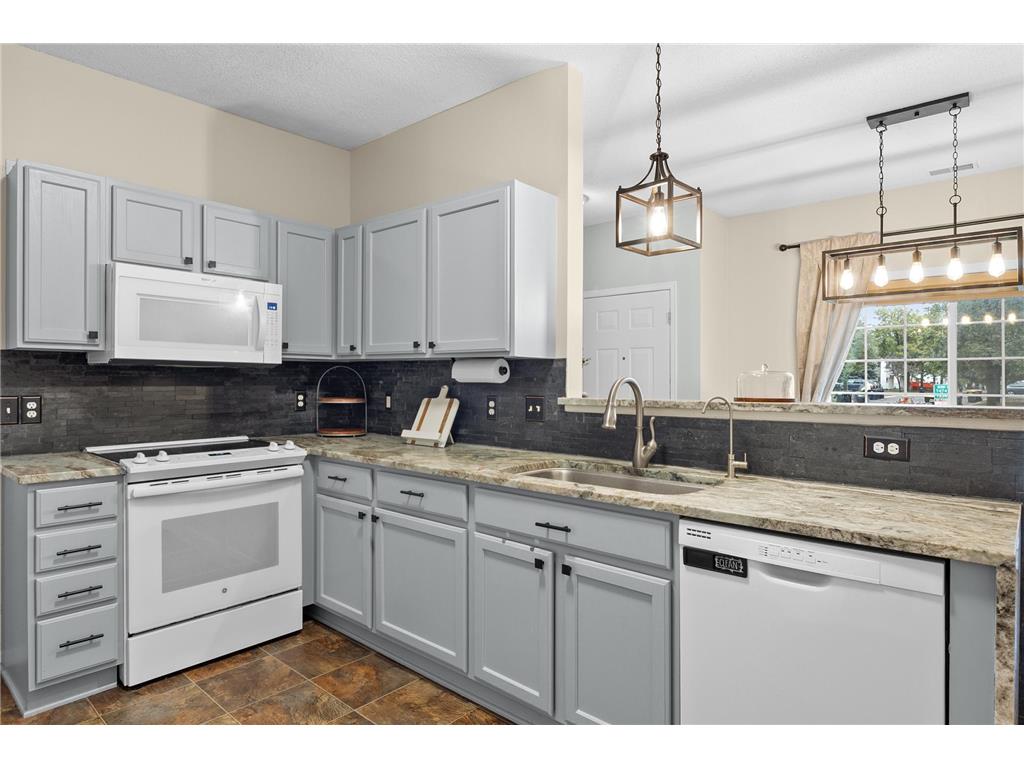 7499 Derby Lane Shakopee MN 55379 7004169 image9