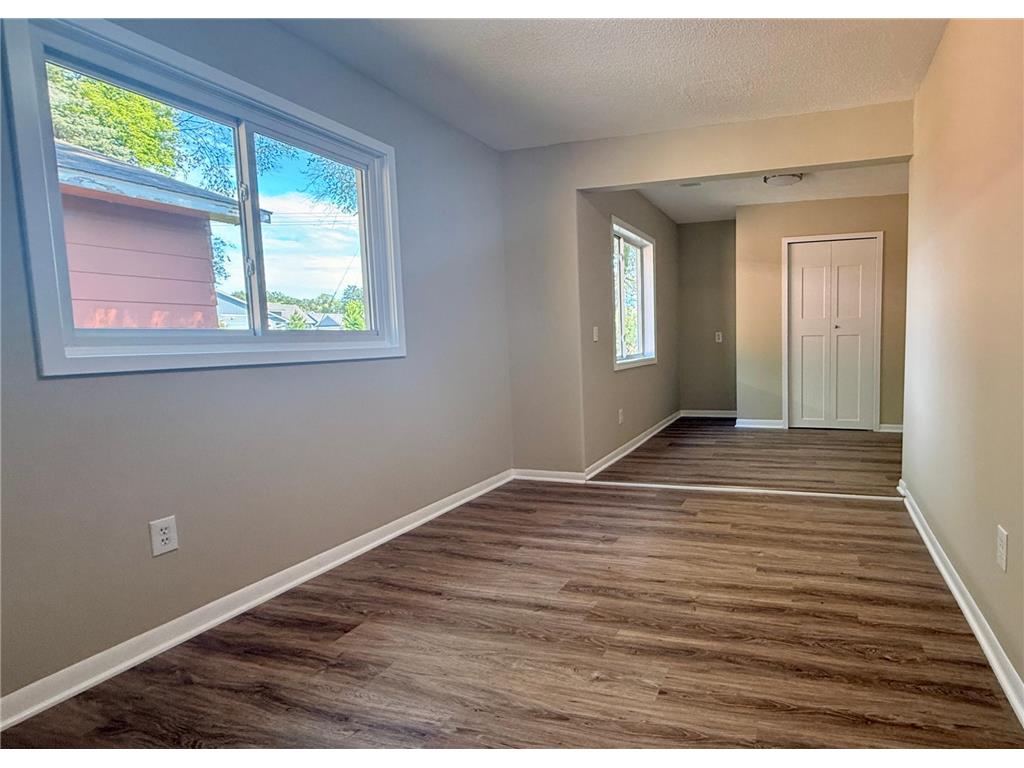 75 5th Street NW Elk River MN 55330 7080436 image16
