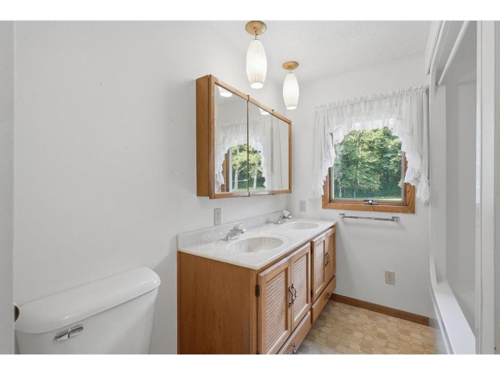 75 90th Avenue #D Clayton WI 54004 7099307 image16