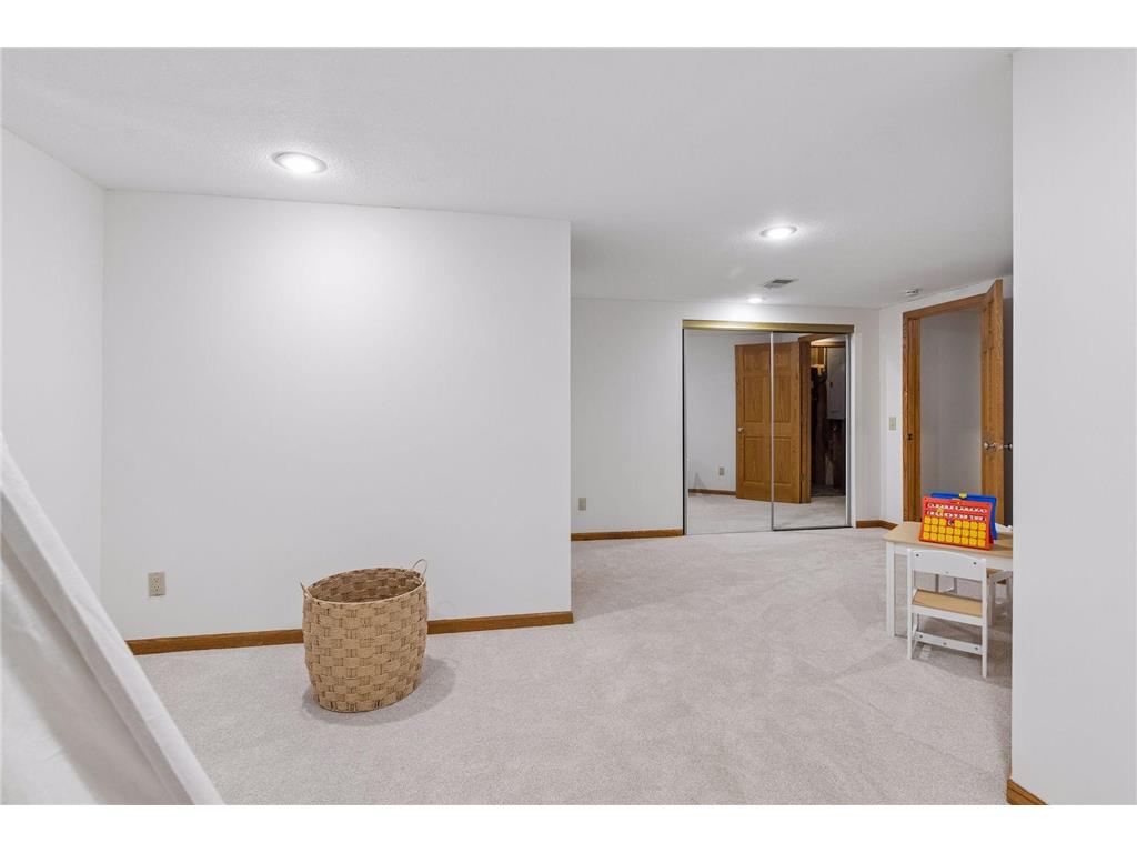 75 Apple Orchard Road Dellwood MN 55110 7089500 image123