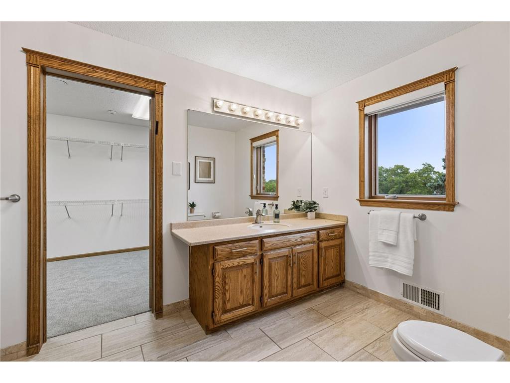 75 Apple Orchard Road Dellwood MN 55110 7089500 image93