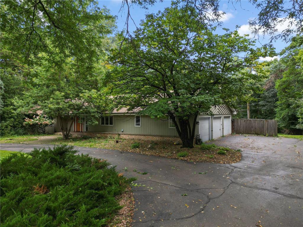 75 Birch Bluff Road Tonka Bay MN 55331 6784689 image1