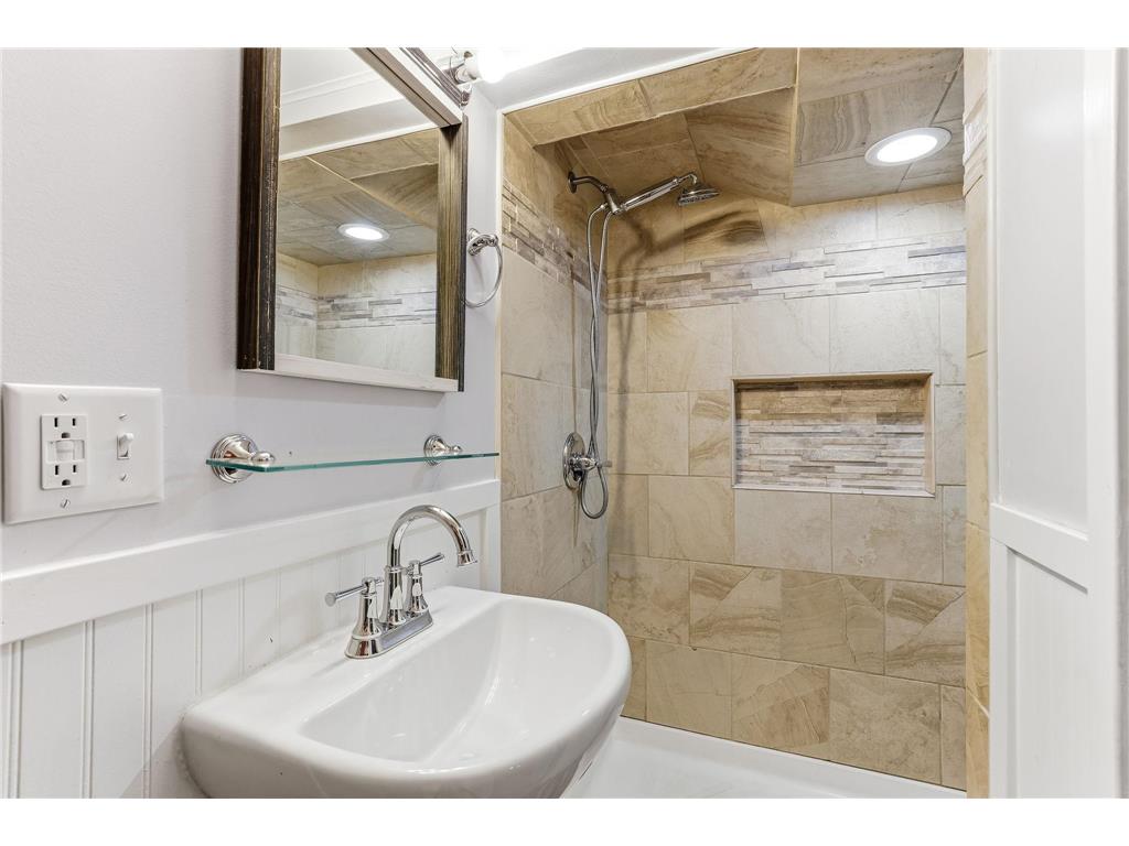 75 Cleveland Avenue S Saint Paul MN 55105 7090421 image21